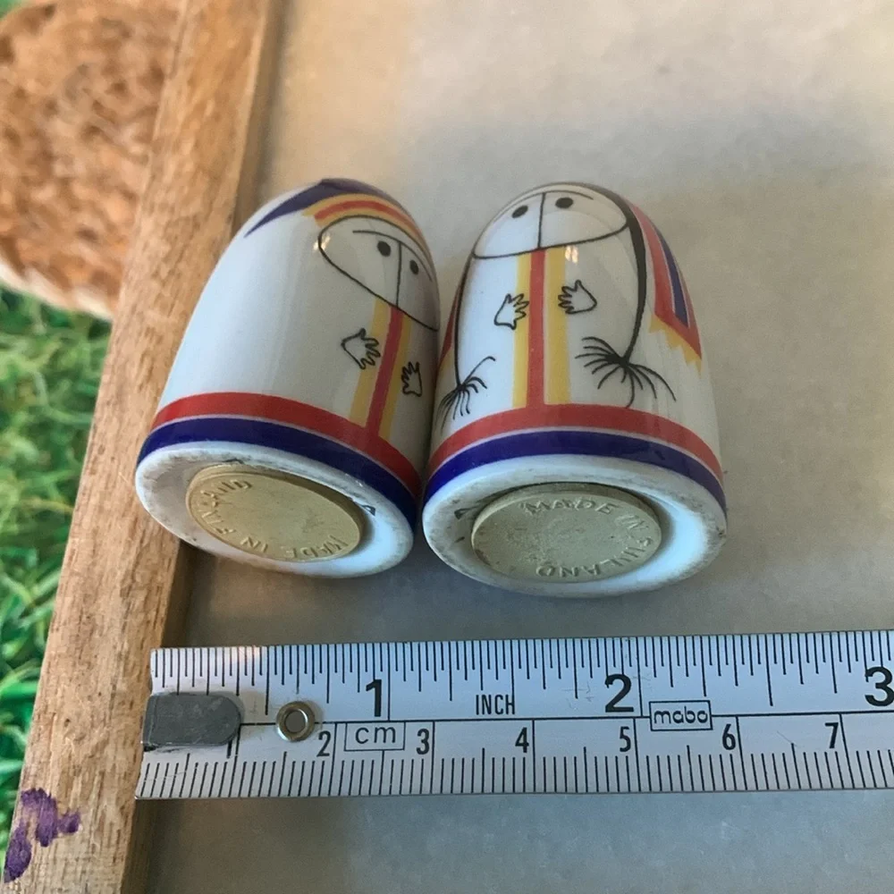 Vintage Nordic Arabia Sapmi salt and pepper shaker set, EUC